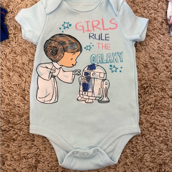 Baby girl Star Wars onsie - Picture 2 of 5